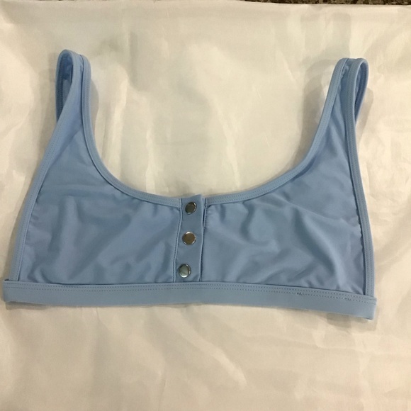 NWOT Revamped Halter Top. Size M🌹 - Picture 8 of 11